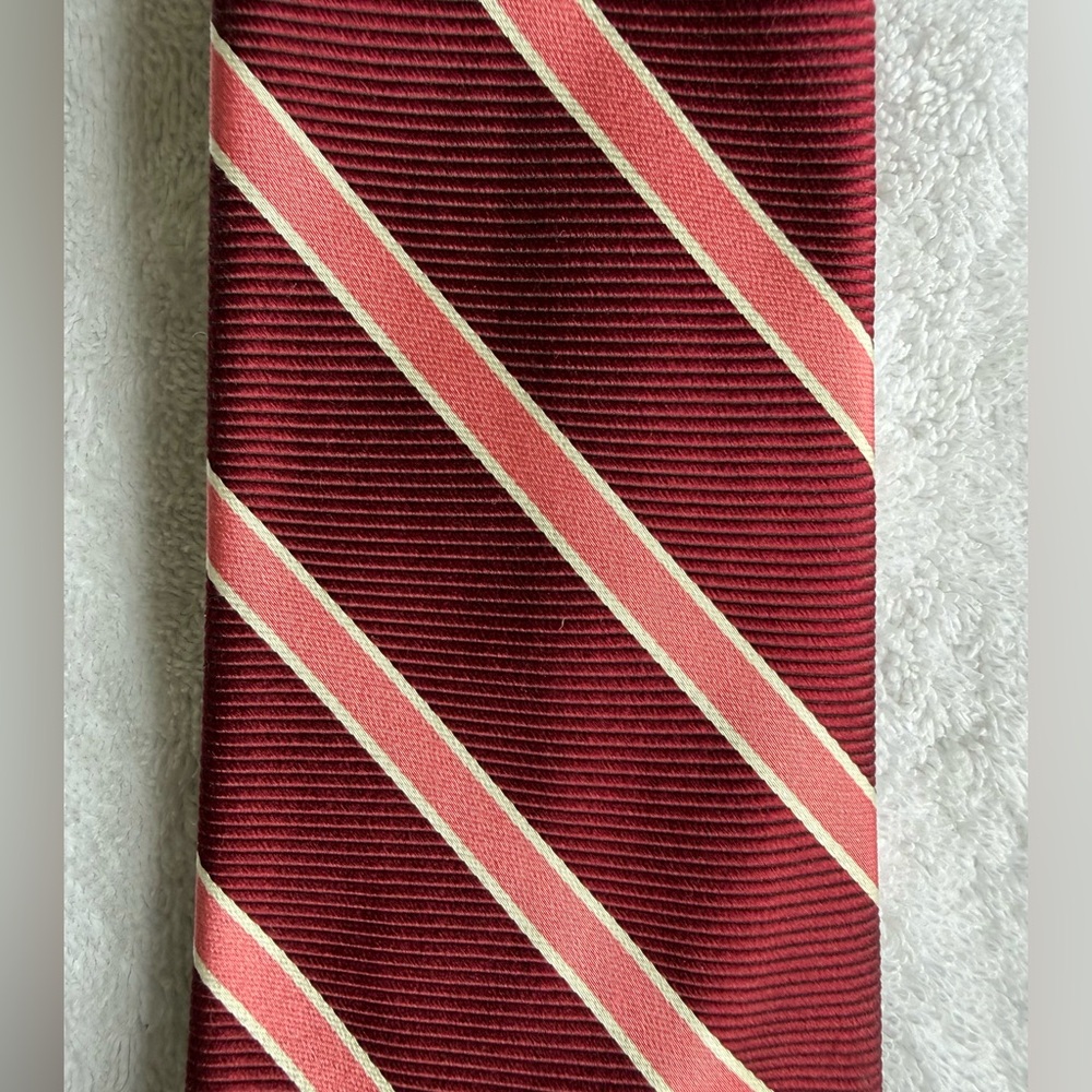 Brooks Brothers Silk Tie.   Maroon & Pink stripes